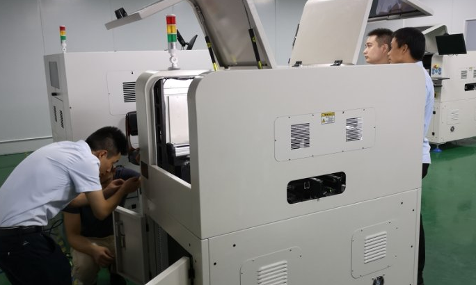 影響自動貼背膠機的貼標效果因素有哪些