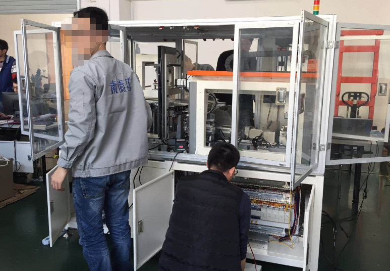 汽車動(dòng)力電池正負(fù)極拆解設(shè)備